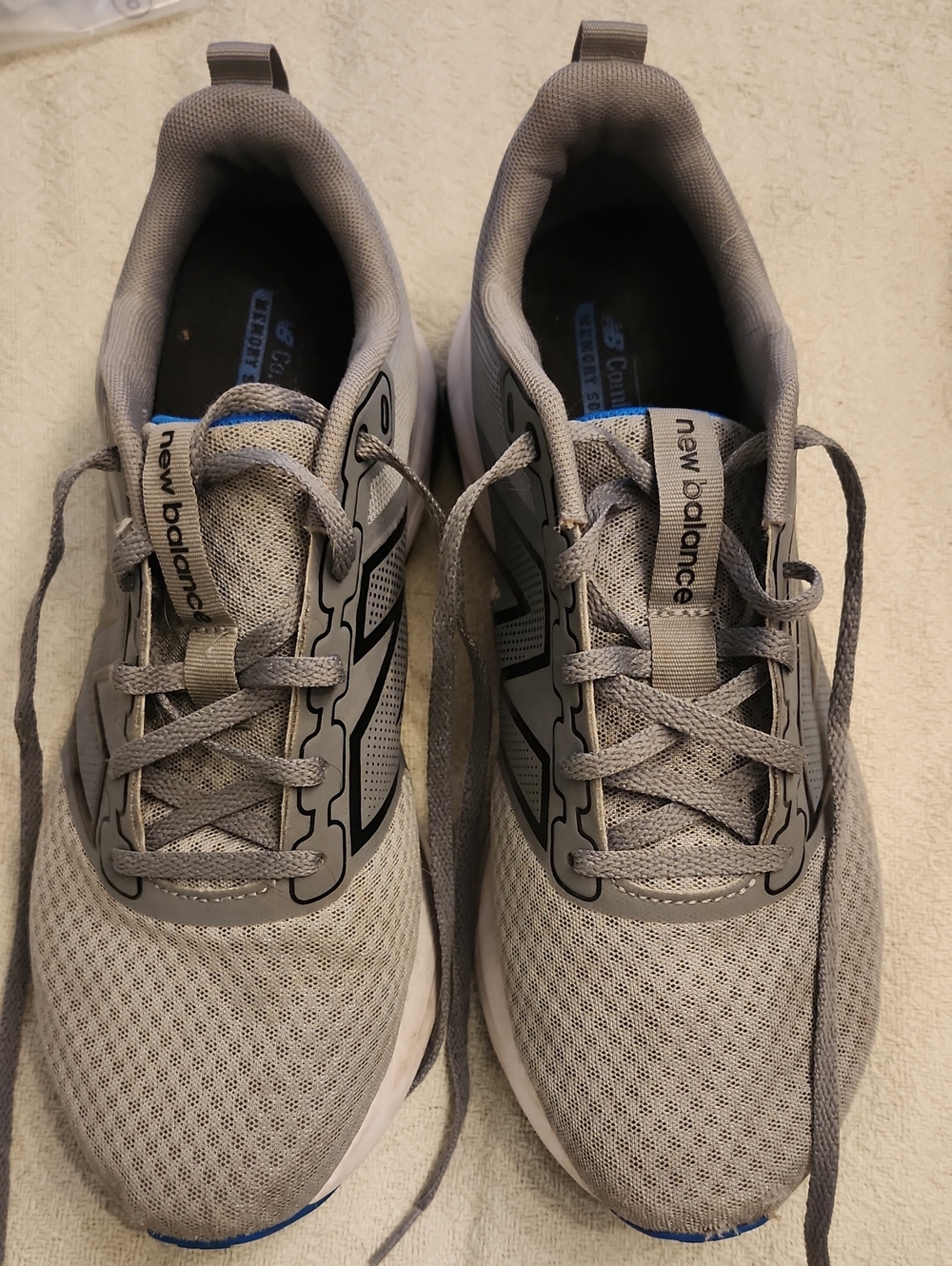 New Balance Men’s Light Gray Mesh Athletic Sneakers